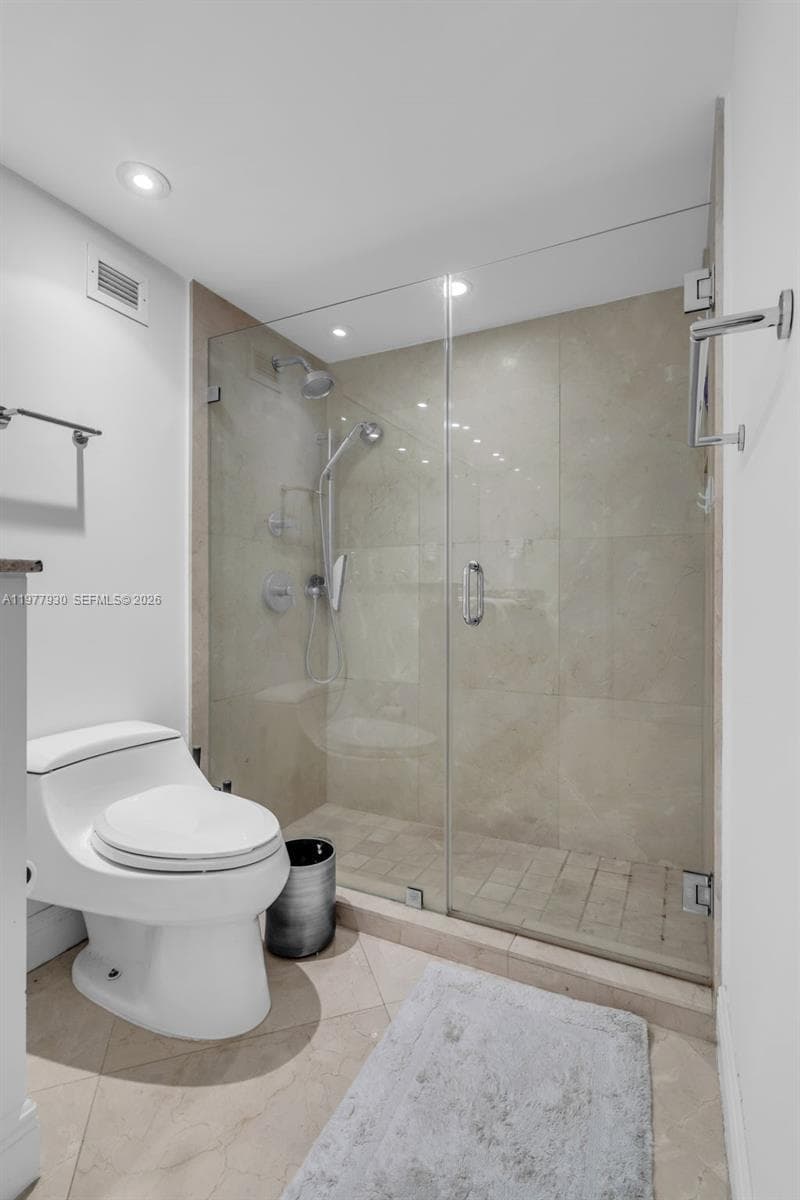 1121 Crandon Blvd E1203 photo 22