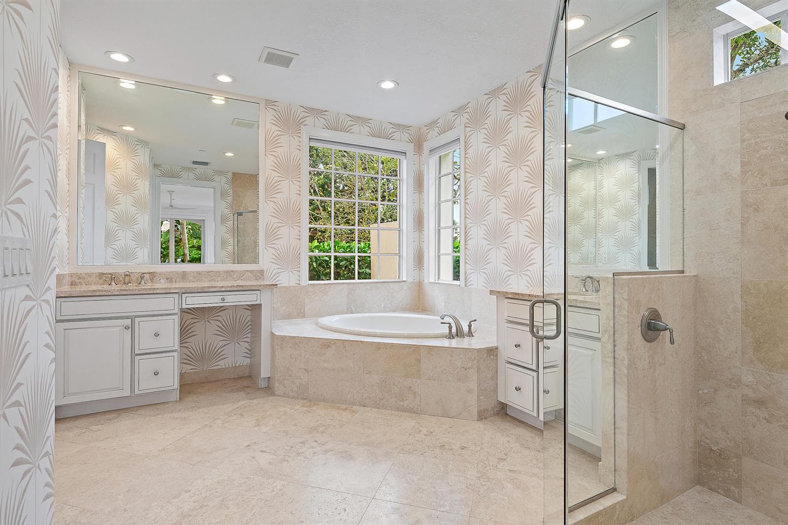 13629 Treasure Cove Circle photo 10