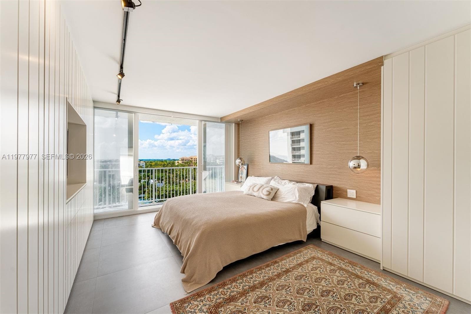 881 Ocean Dr 7D photo 12