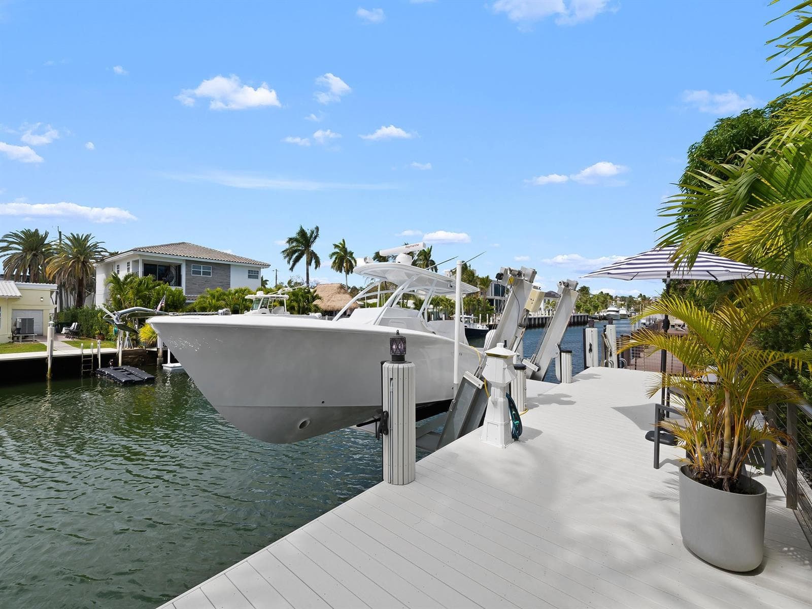 717 Solar Isle Drive photo 18
