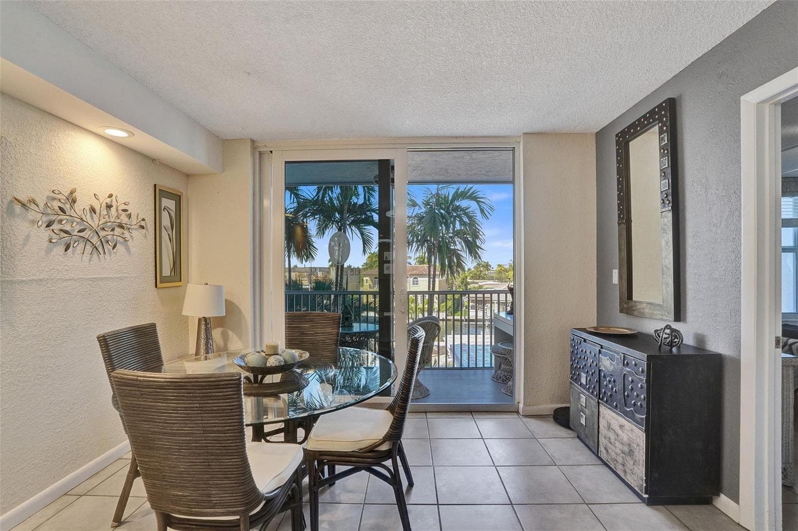 1391 S Ocean Boulevard 309 photo 9