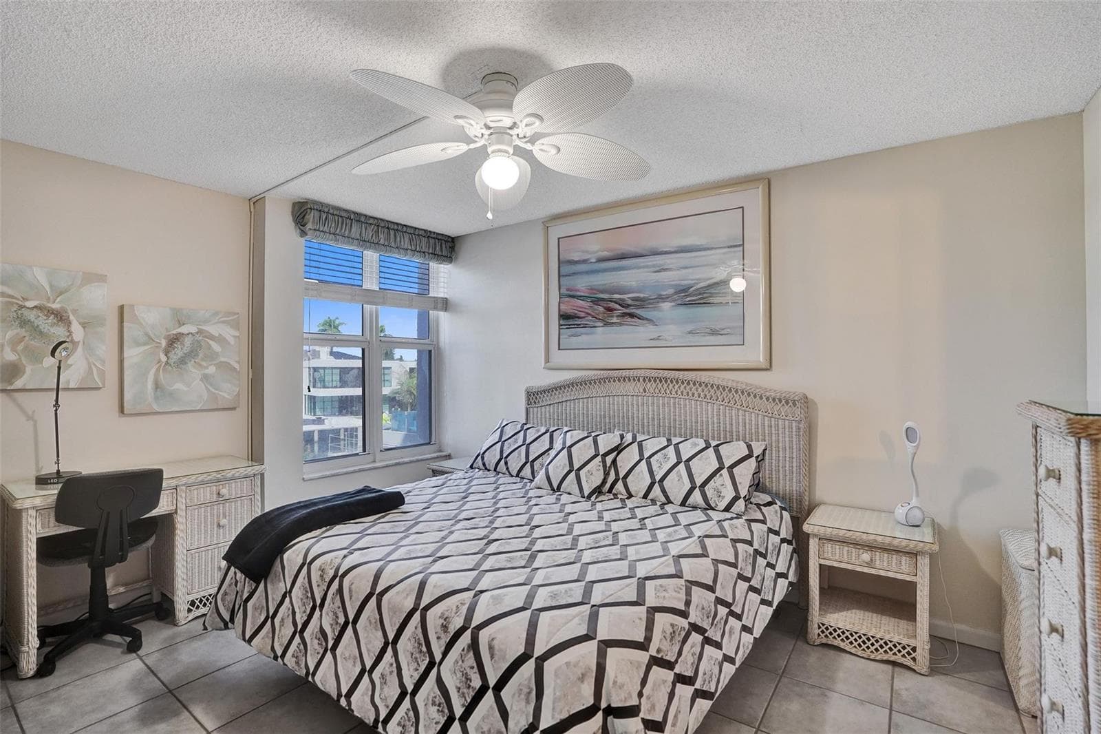 1391 S Ocean Boulevard 309 photo 11
