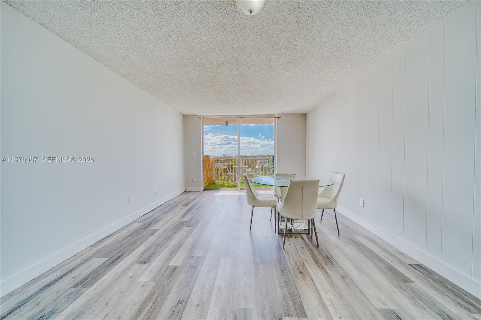2000 135th St 708 photo 3