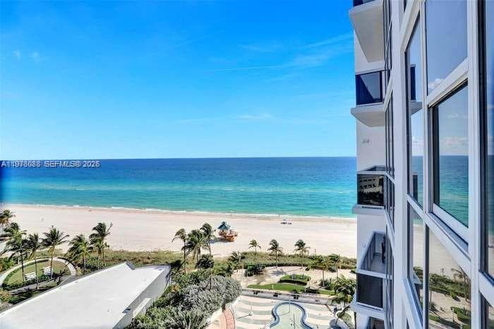18201 Collins Ave 1202 photo 3