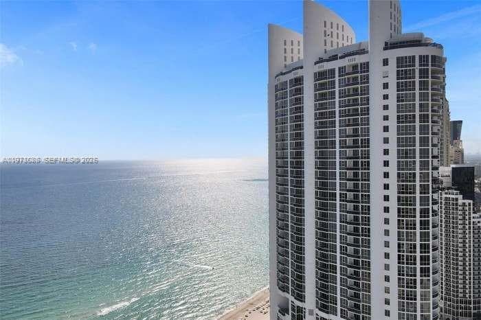 18201 Collins Ave 1202 photo 1