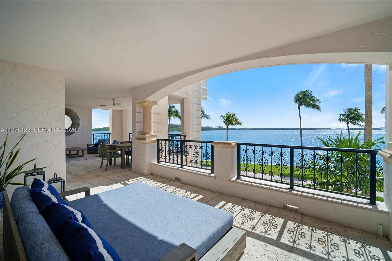 5222 Fisher Island Dr 5222 photo 4