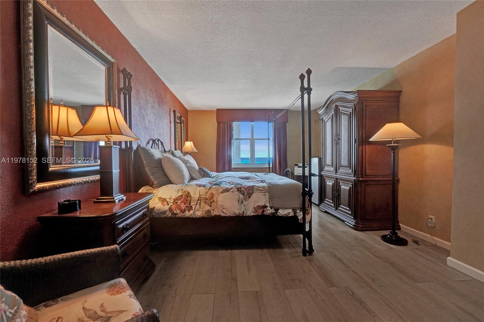 2501 Ocean Dr 1510 photo 24