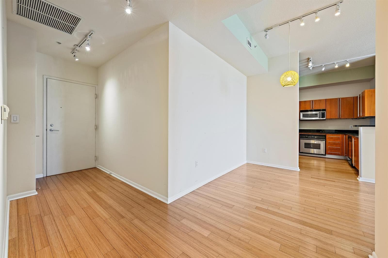 1551 N Flagler Drive Ph L7 photo 3