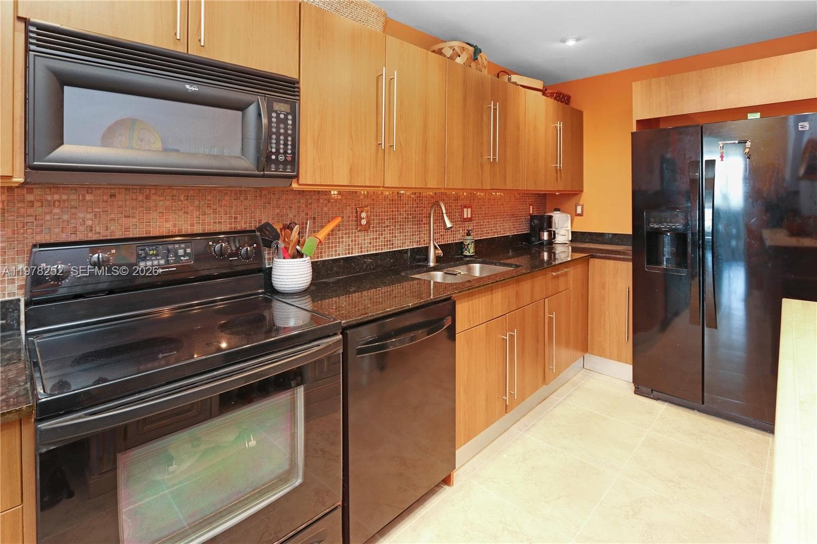 3001 S Ocean Dr 411 photo 10