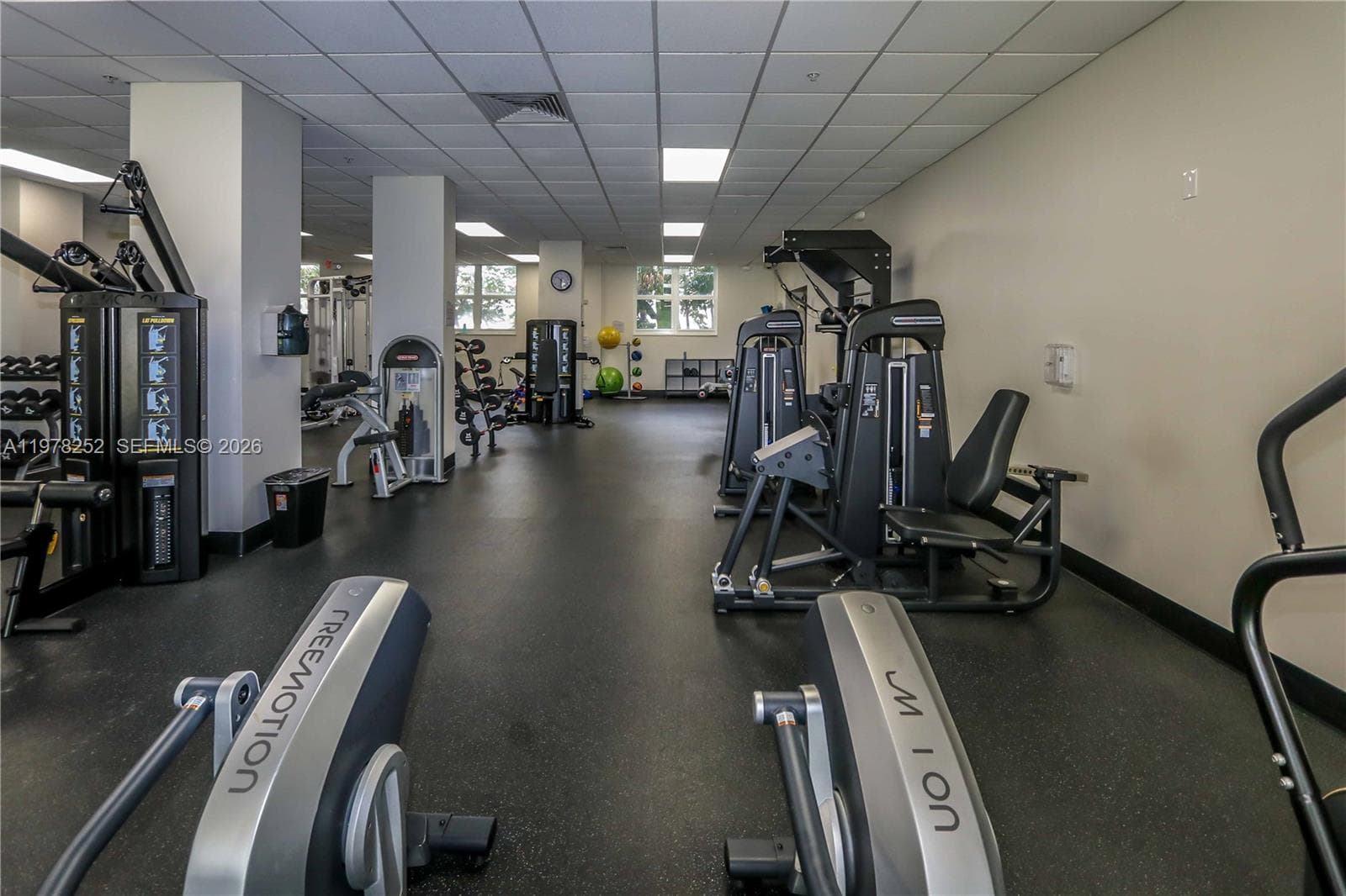 3001 S Ocean Dr 411 photo 25