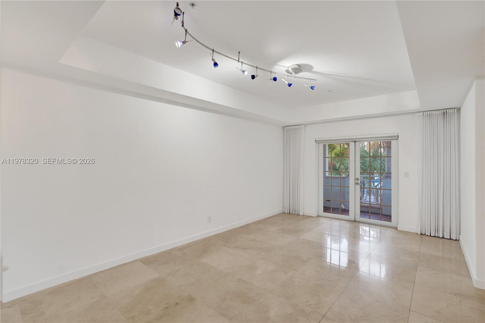 1415 Sunset Harbour Dr 202 photo 17