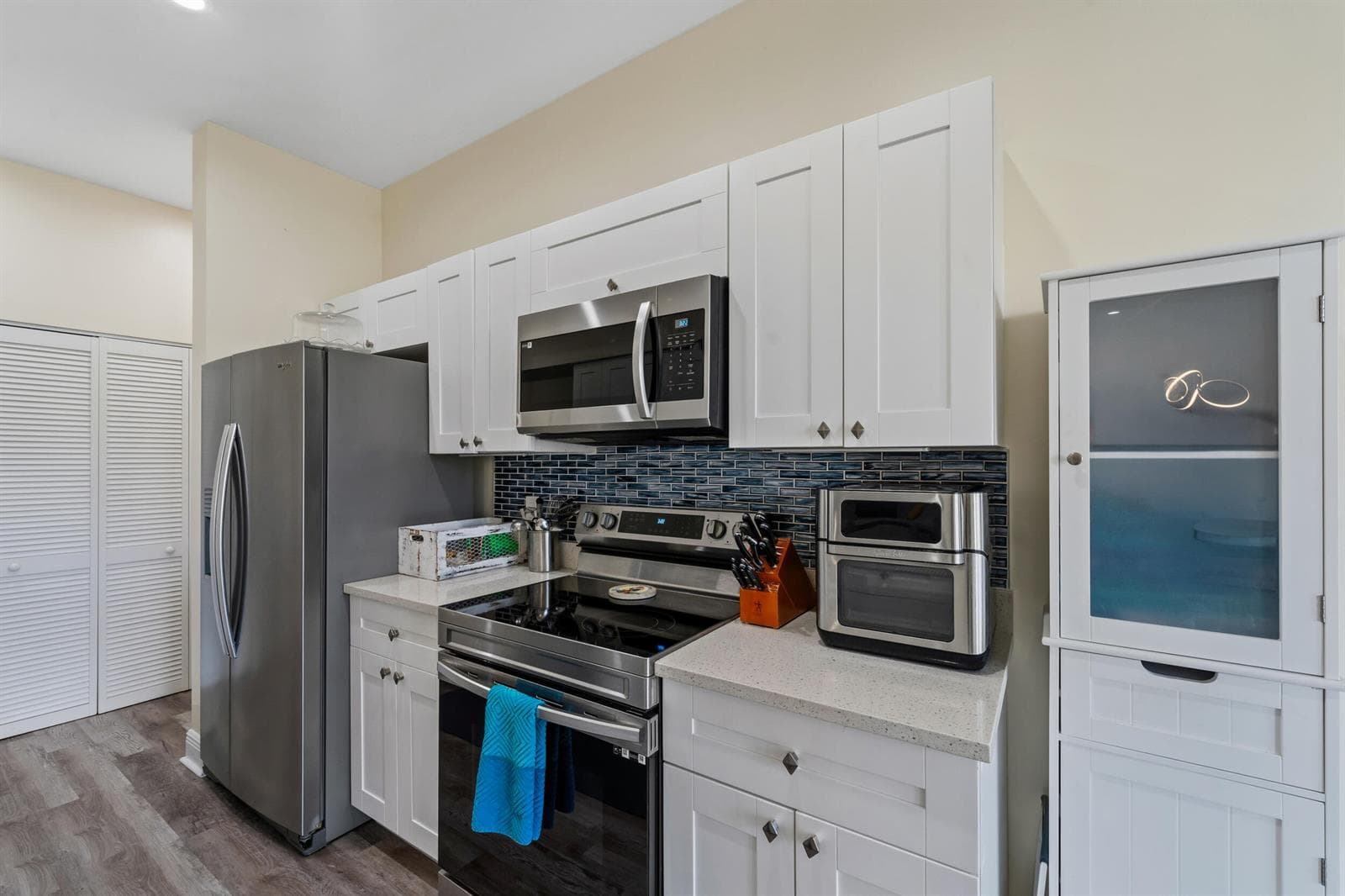 108 Half Moon Circle C3 photo 7