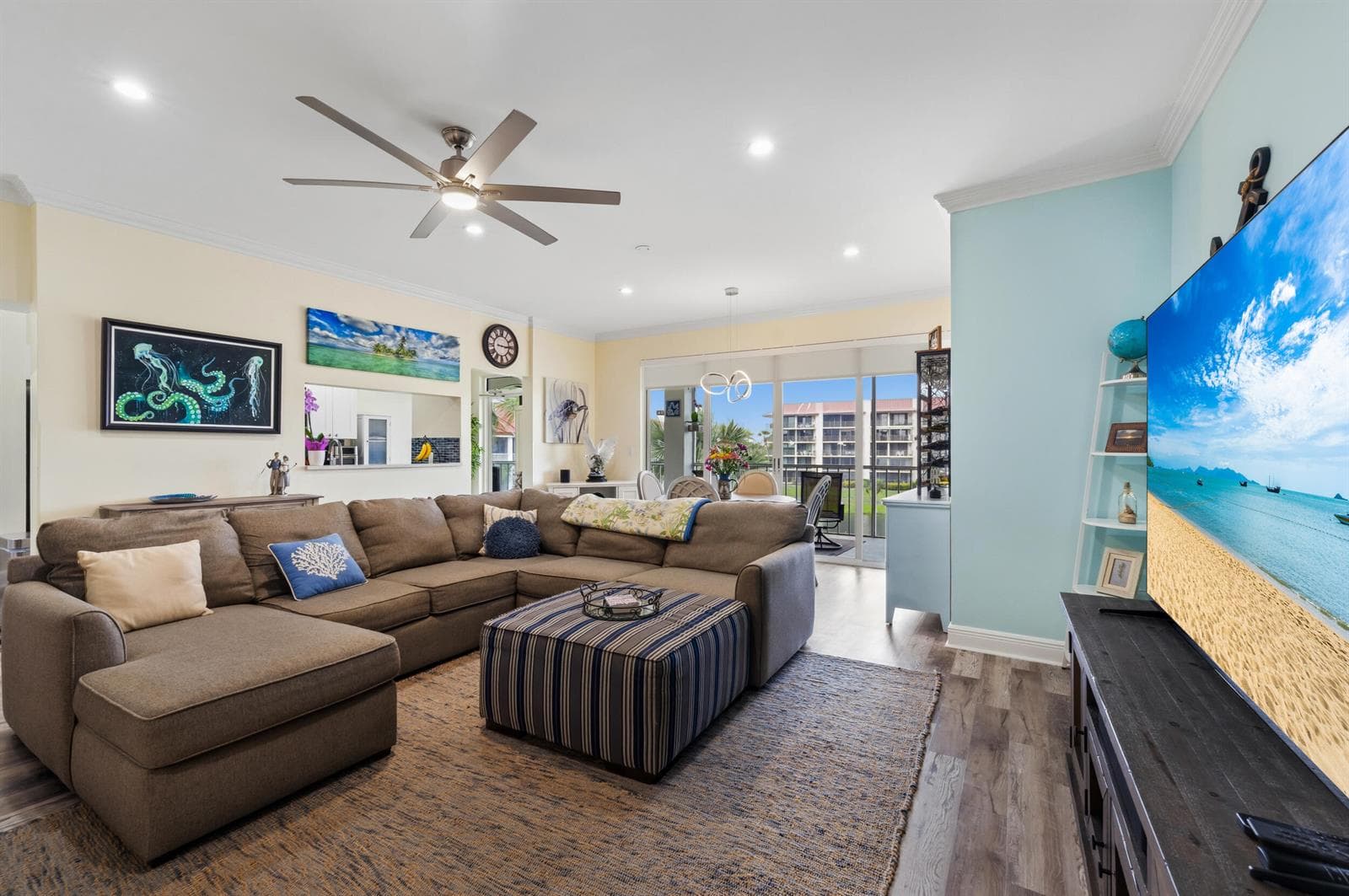 108 Half Moon Circle C3 photo 3