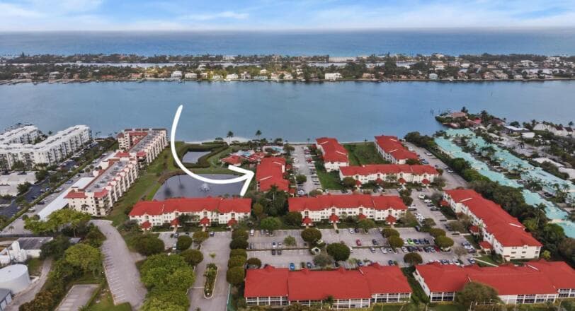 108 Half Moon Circle C3 photo 24