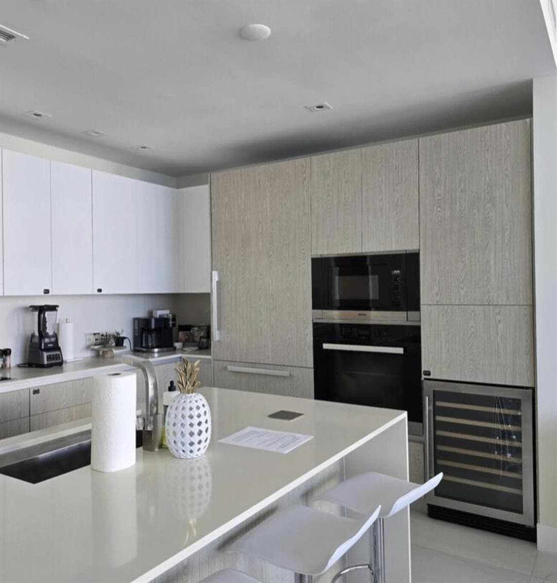 3100 N Ocean Drive H1801 photo 6