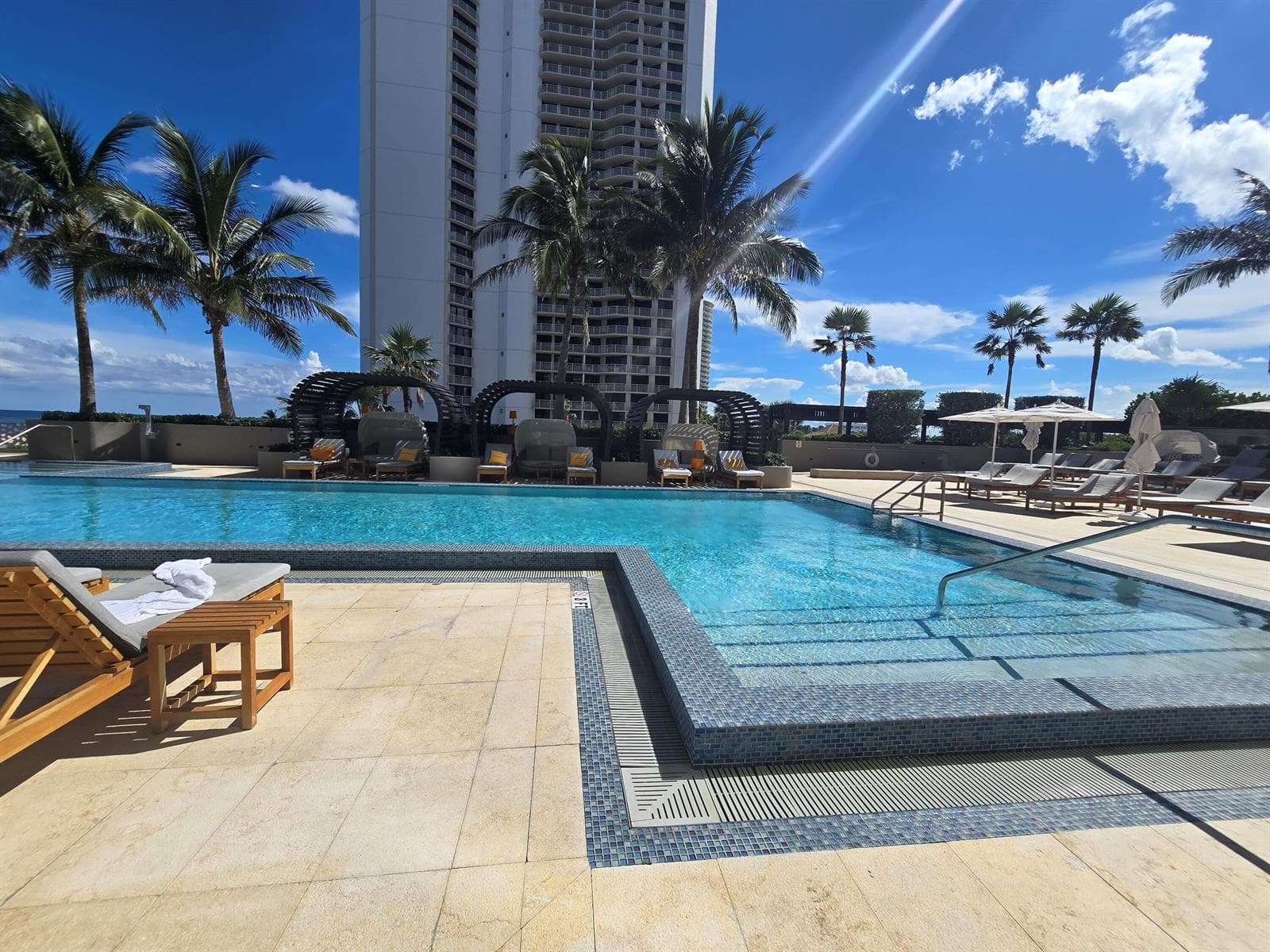 3100 N Ocean Drive H1801 photo 18