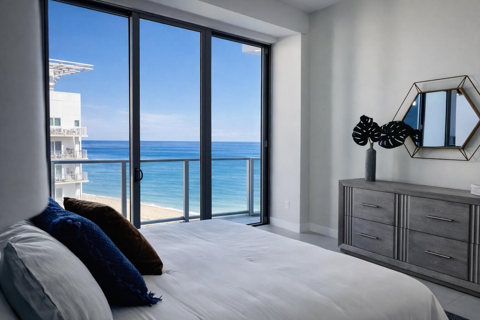 3100 N Ocean Drive H1801 photo 4
