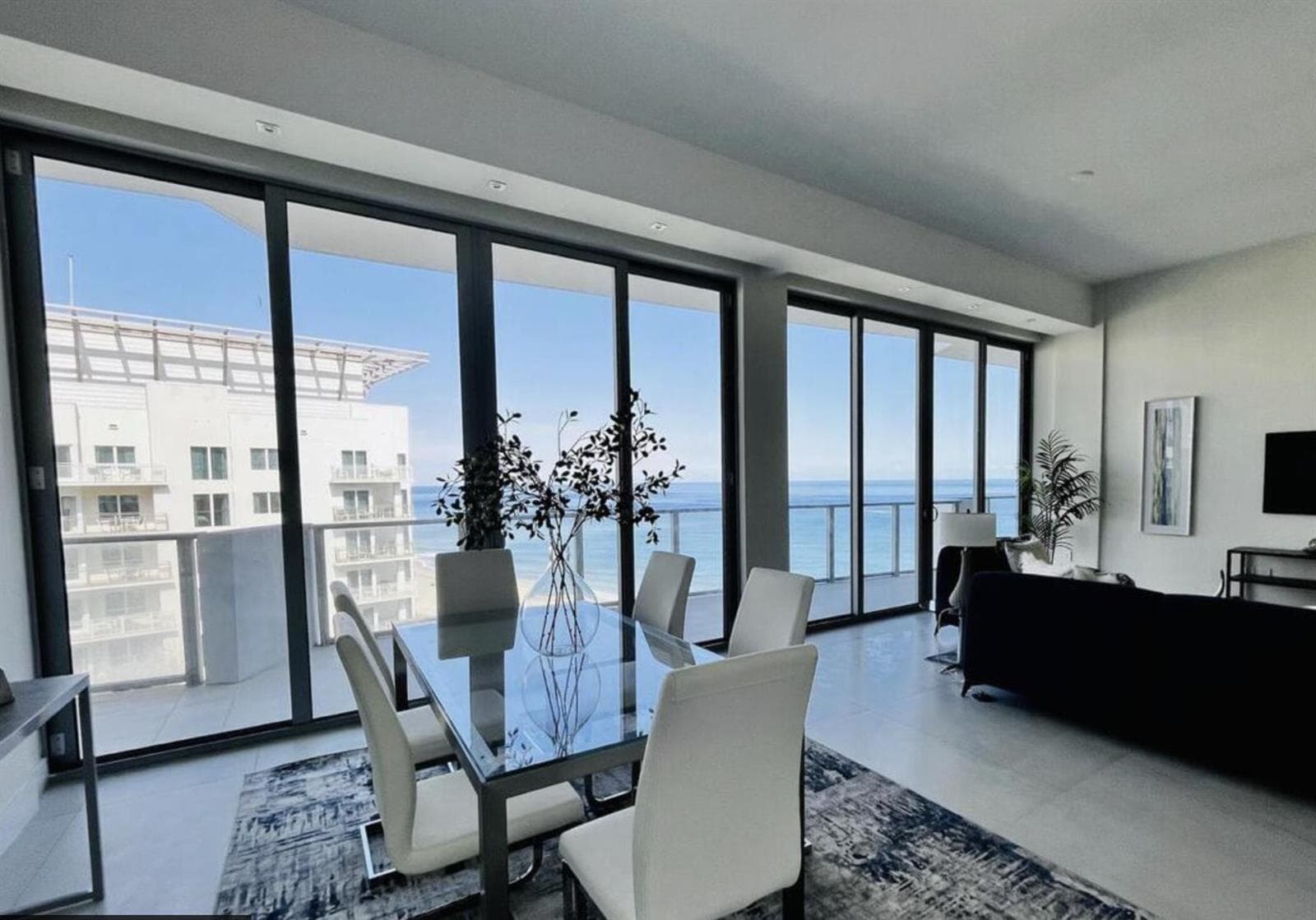 3100 N Ocean Drive H1801 photo 4