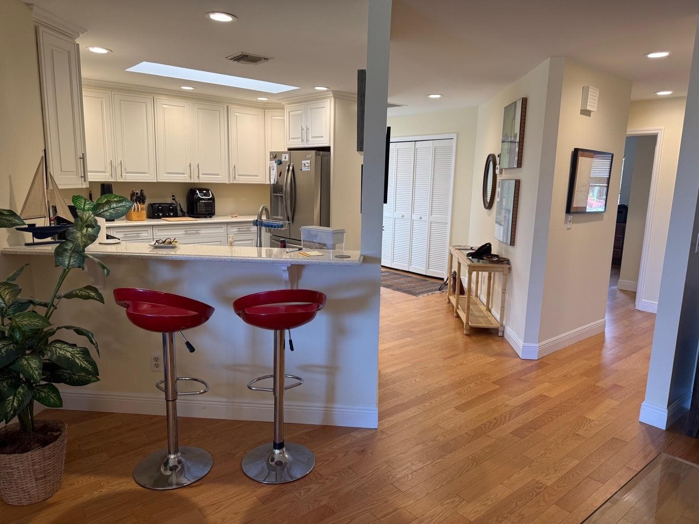 6102 SE Landing Way 13 photo 2
