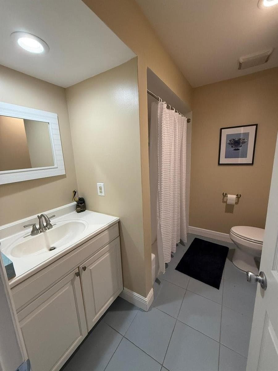 6102 SE Landing Way 13 photo 6