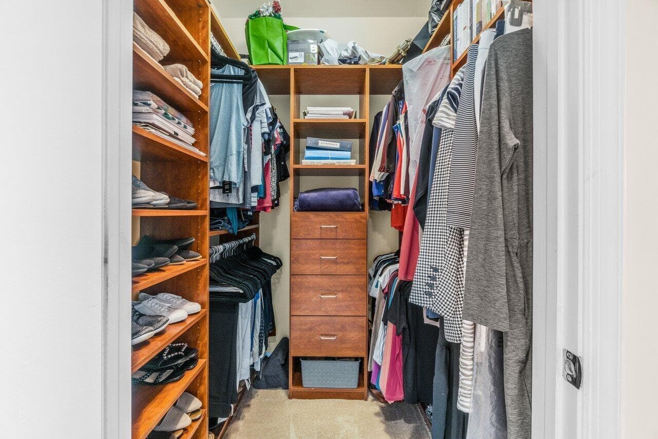 2650 Lake Shore Drive 302 photo 17