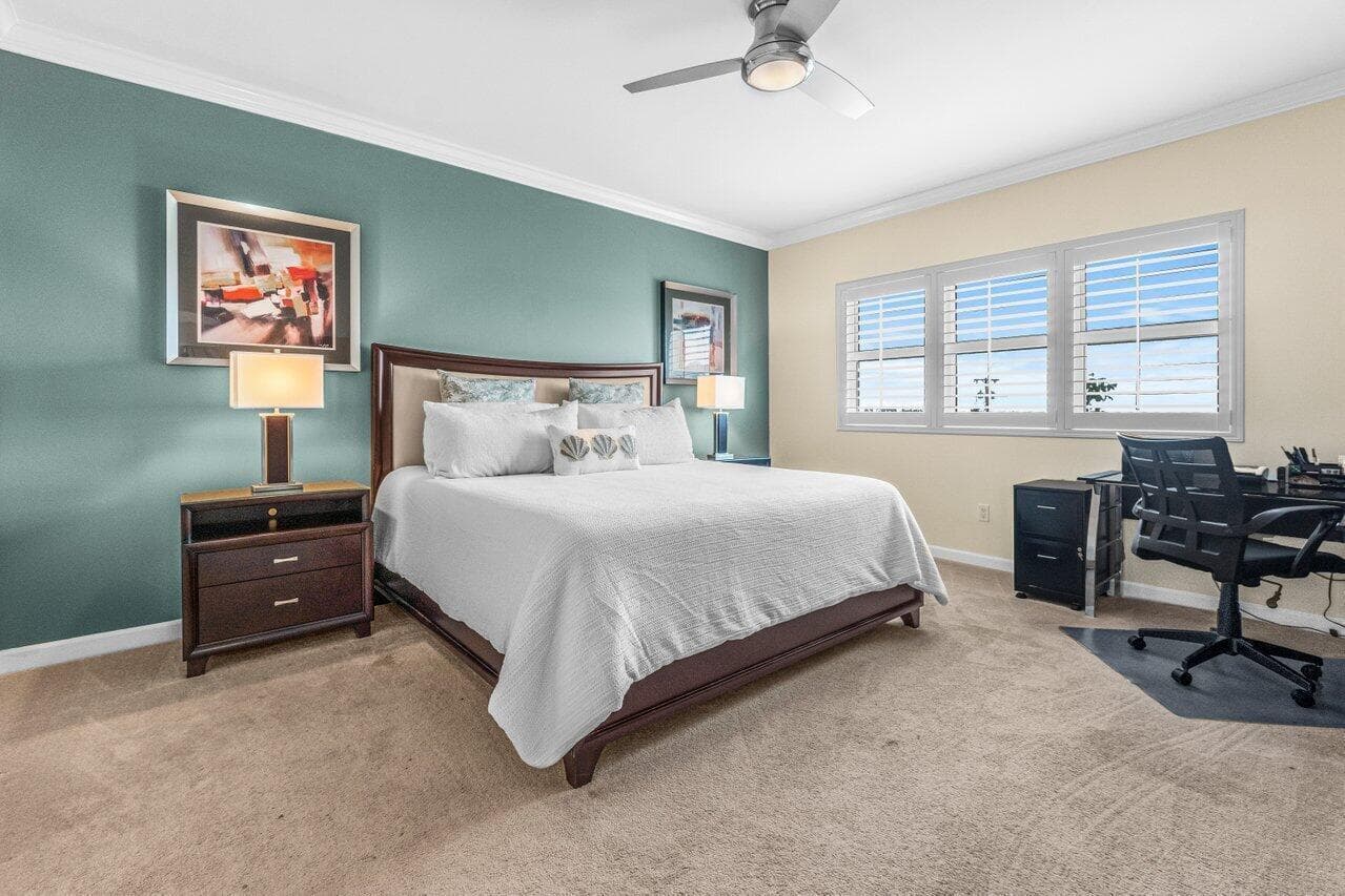 2650 Lake Shore Drive 302 photo 12