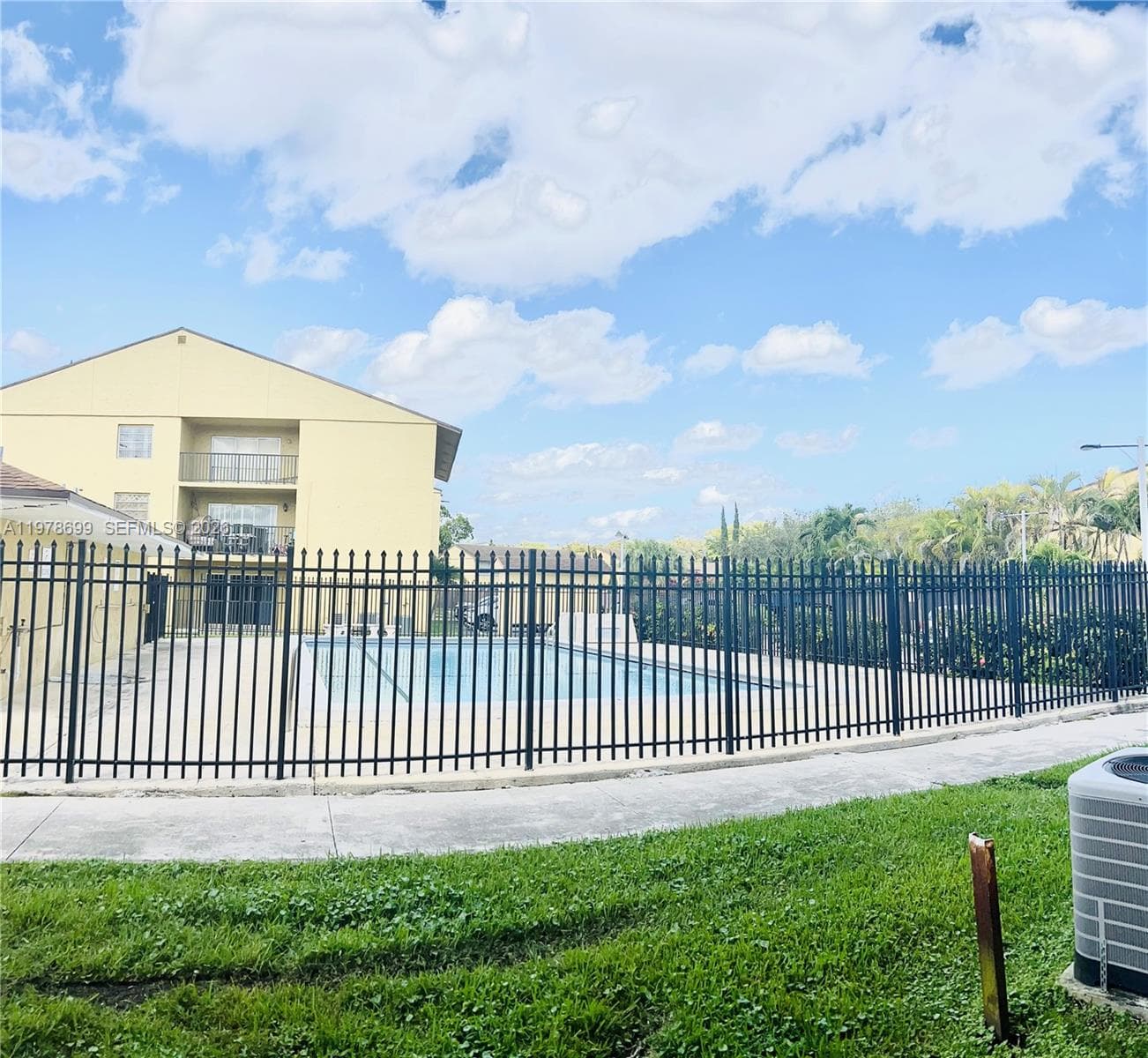 15470 SW 82nd Ln 316 photo 21