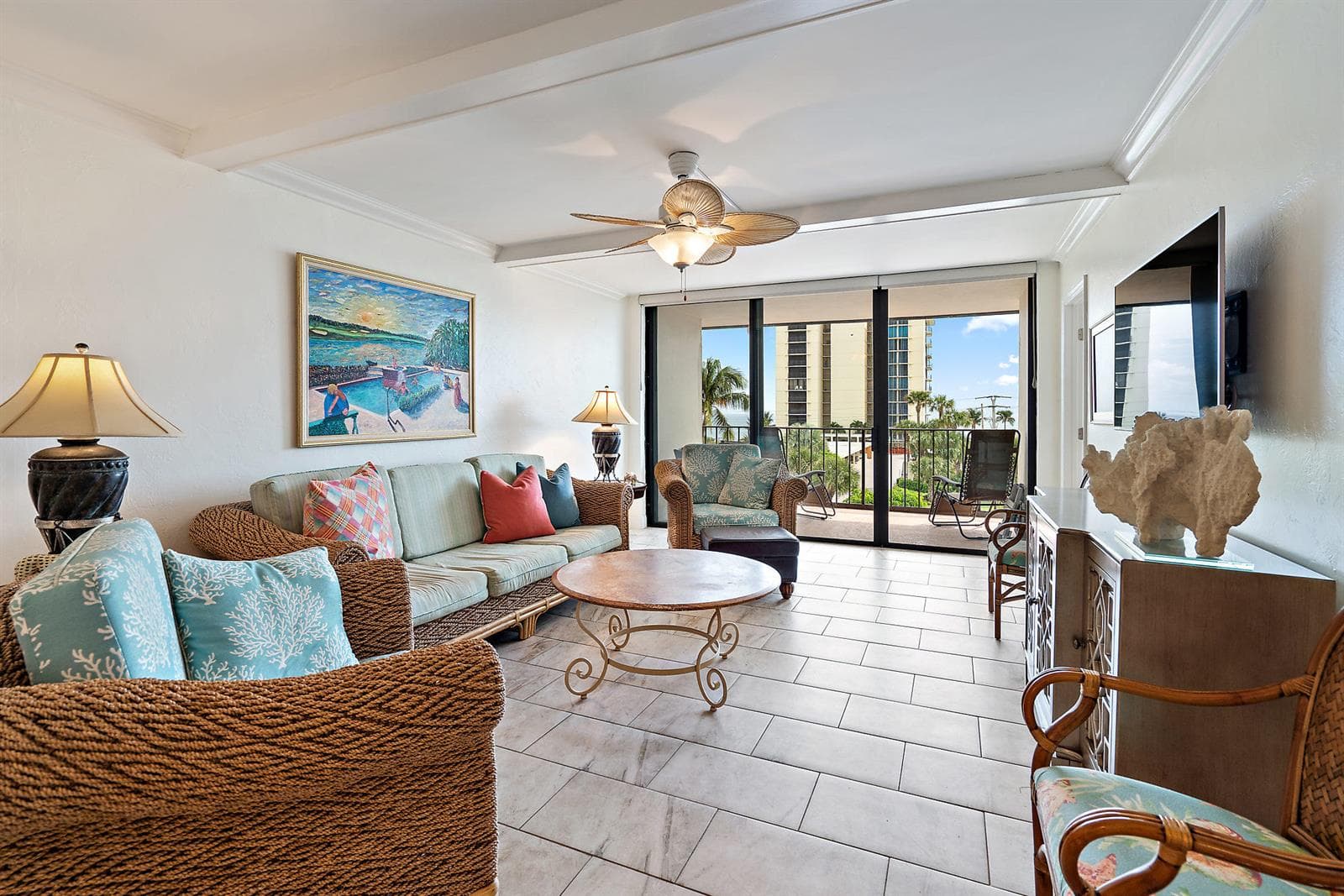225 Beach Road 401 photo 14