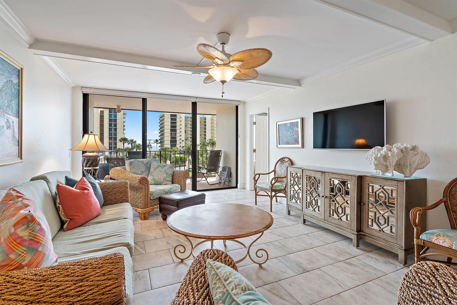 225 Beach Road 401 photo 15