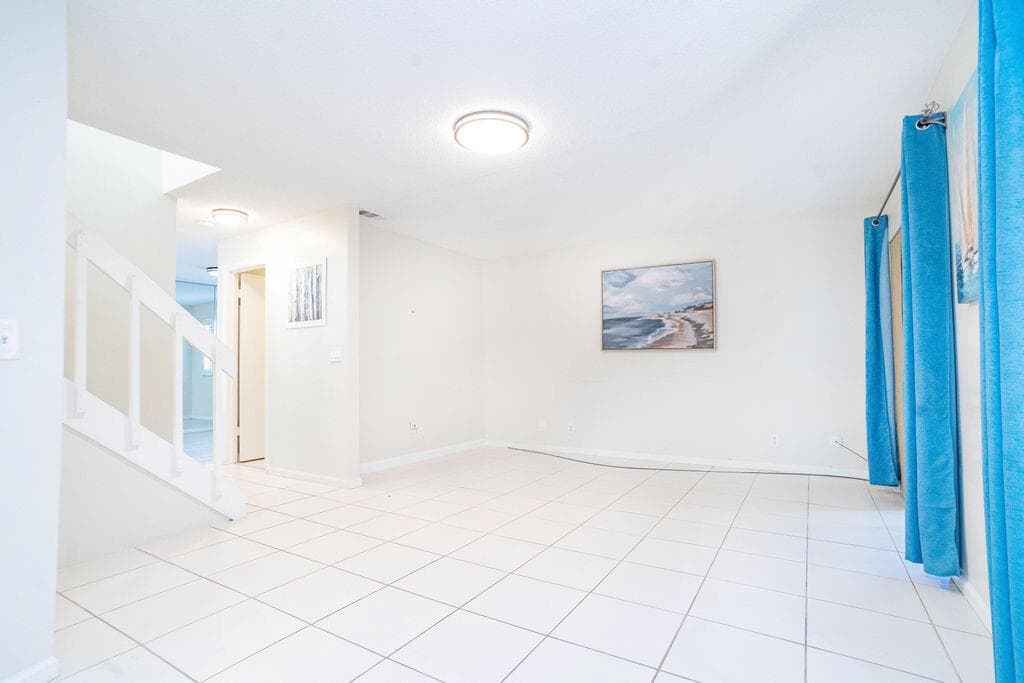 950 S Kanner Highway #124 3