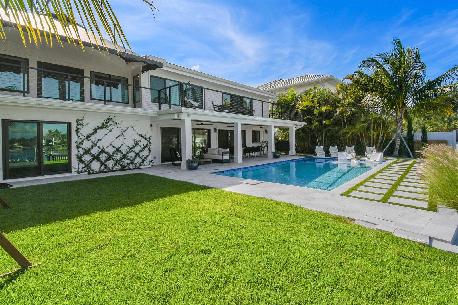 12880 S Shore Drive photo 5