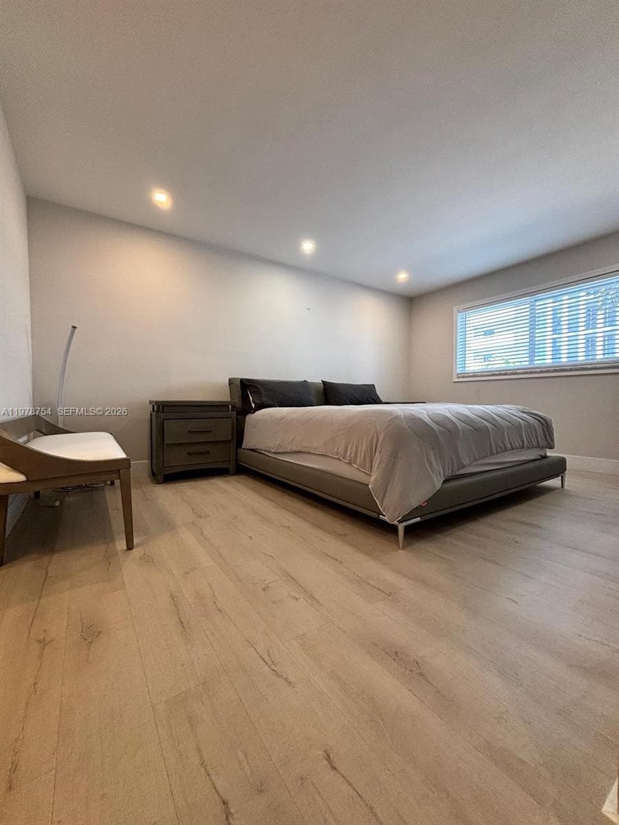 3050 48th St 207 photo 5