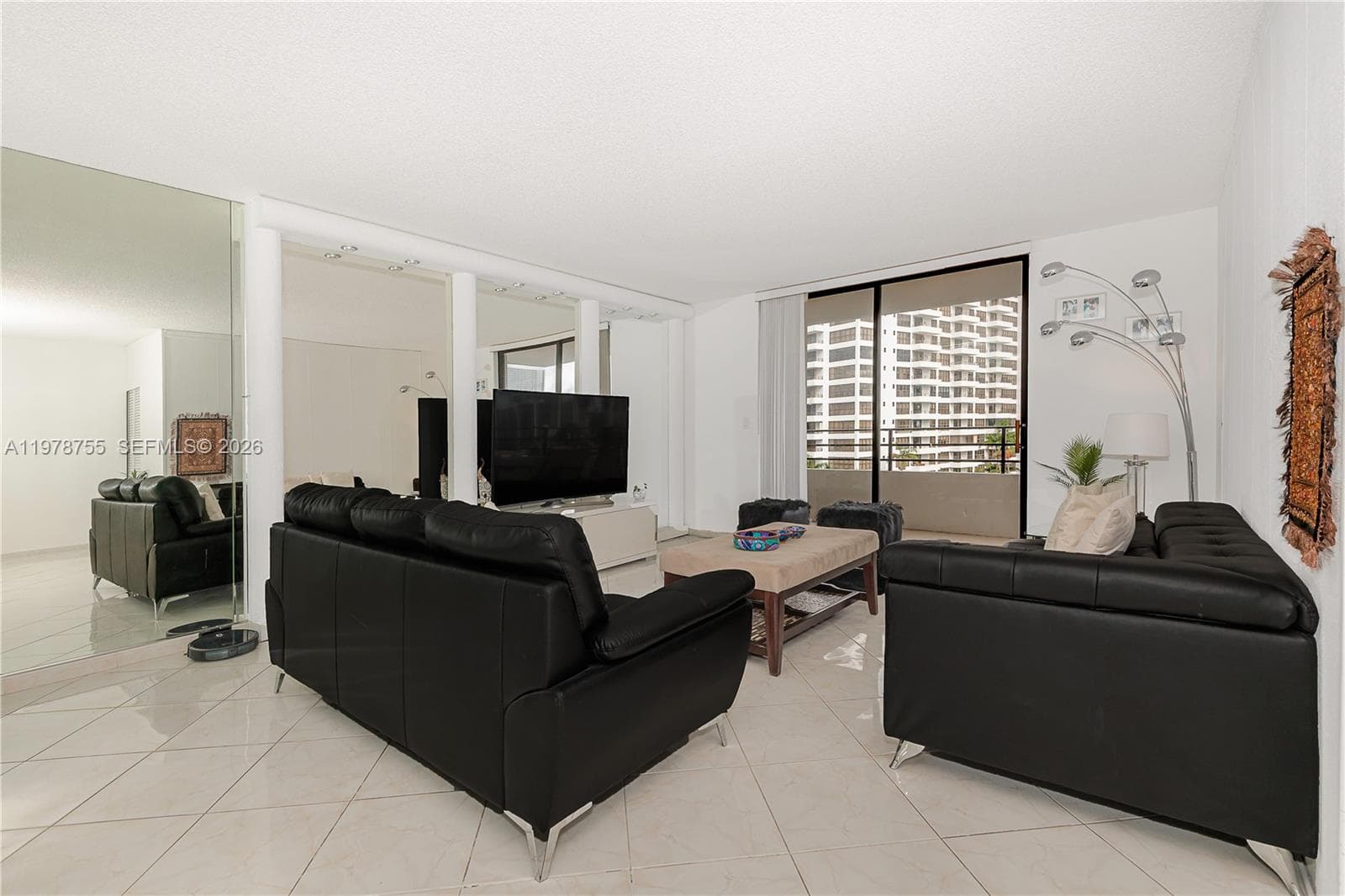 600 Three Islands Blvd 612 photo 18