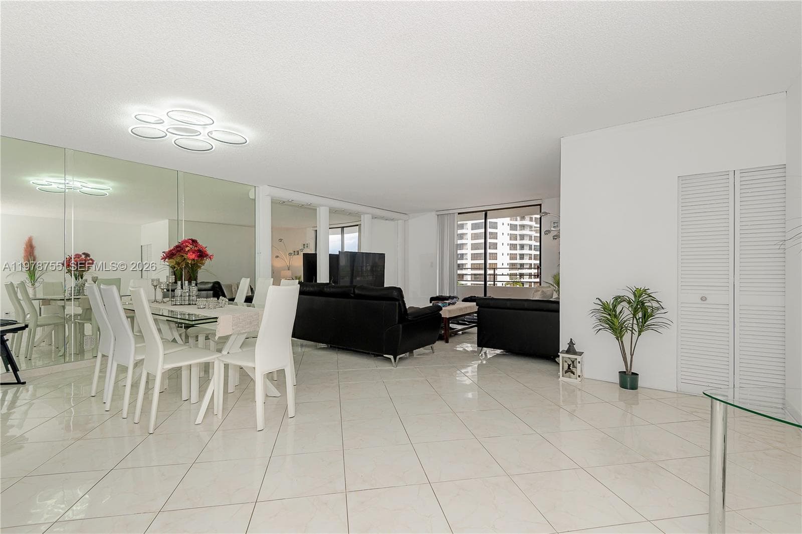 600 Three Islands Blvd 612 photo 11