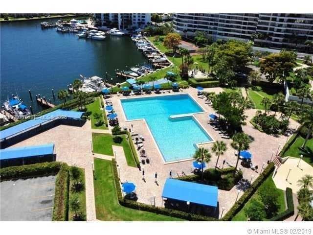 2500 PARKVIEW DR 902 photo 25