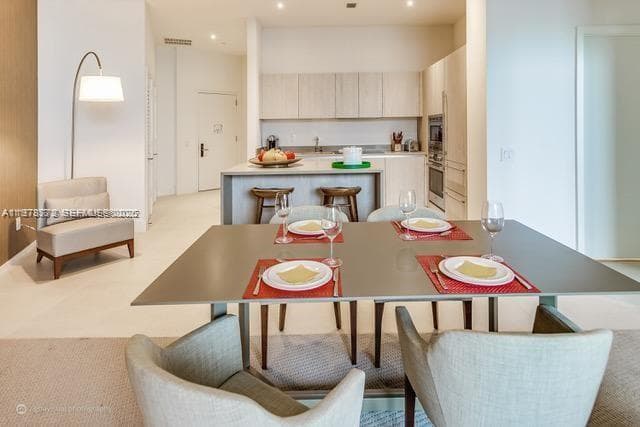 4111 S Ocean Dr 302 photo 6