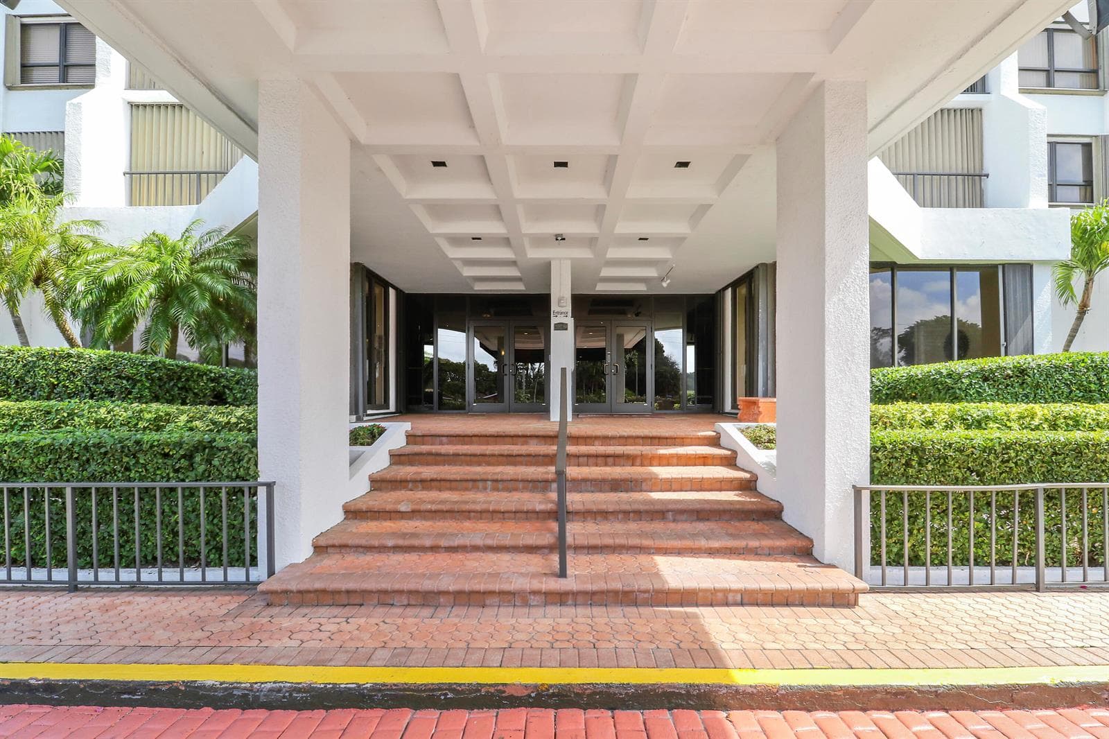 5600 N Flagler Drive 1001 photo 3