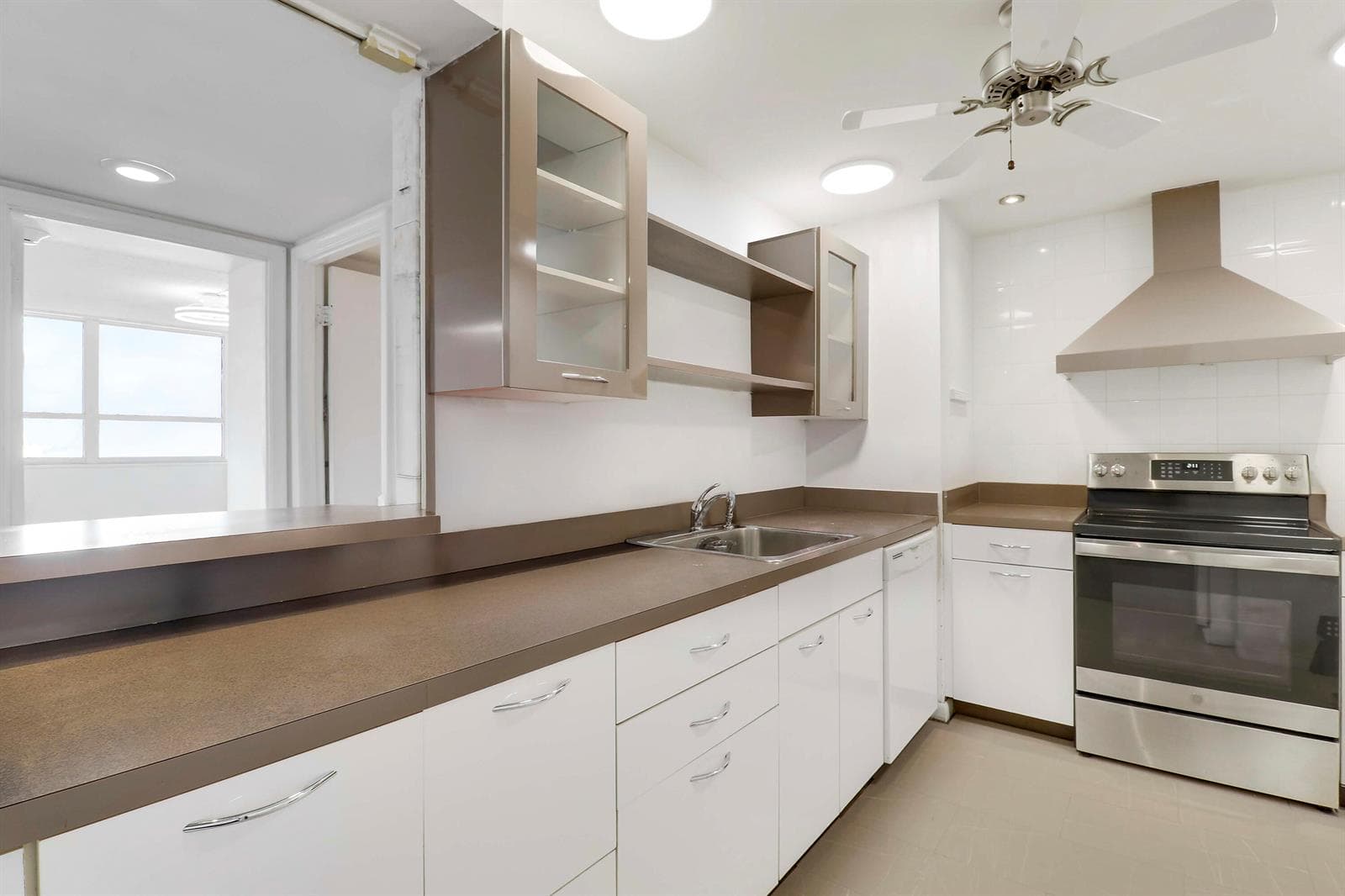 5600 N Flagler Drive 1001 photo 14