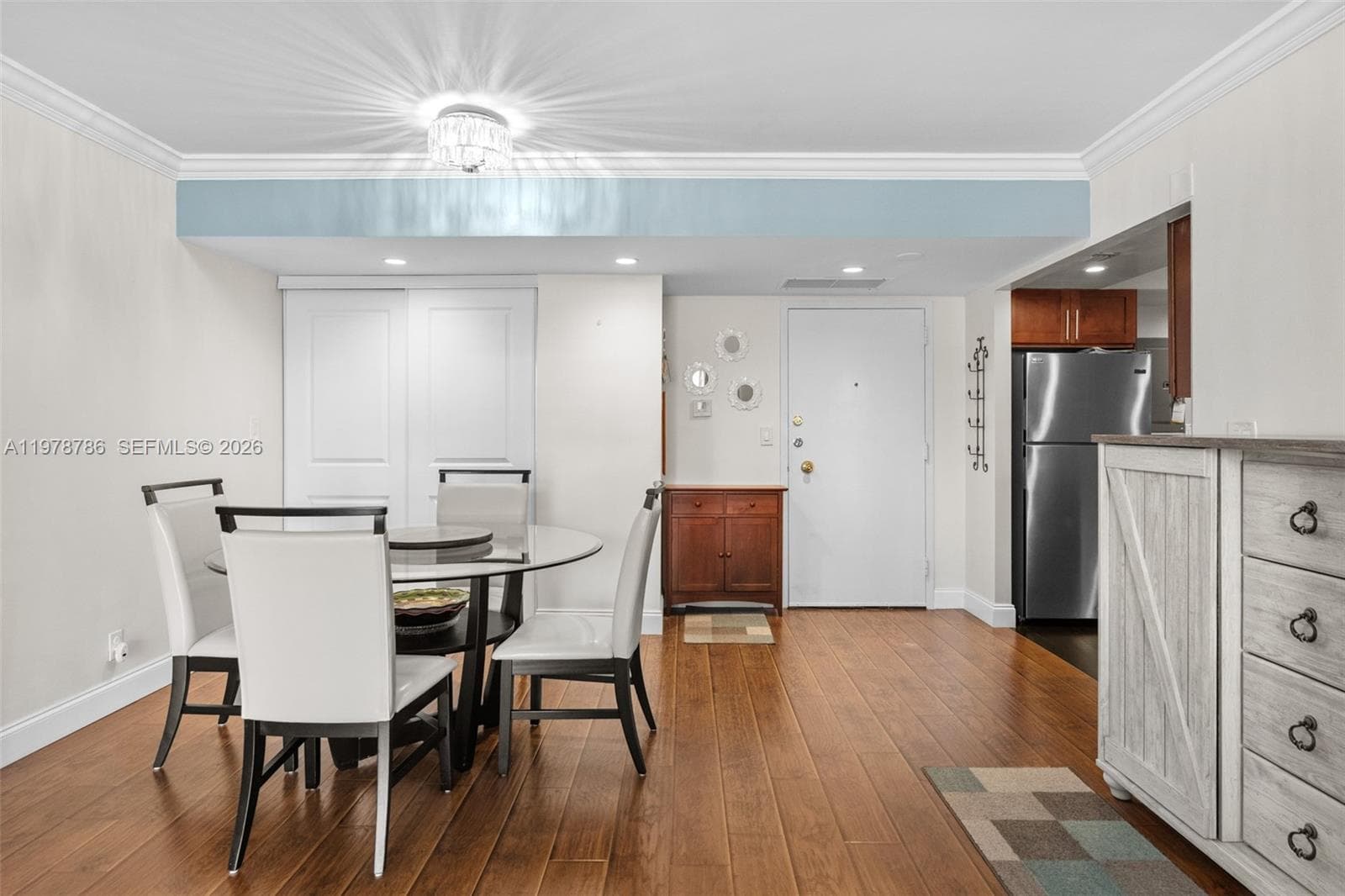 427 Golden Isles Dr 9G photo 8
