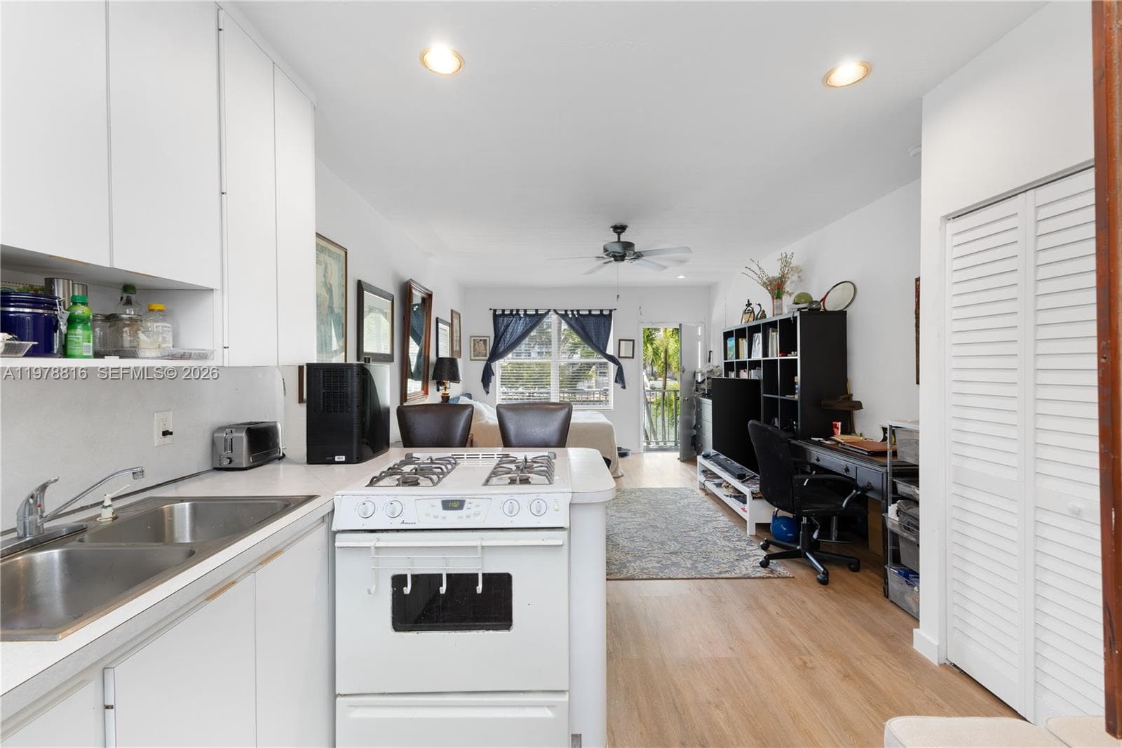 2445 Lake Pancoast Dr J photo 6