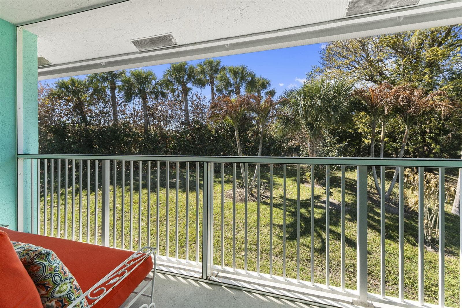 13515 S Indian River Drive 703 photo 18
