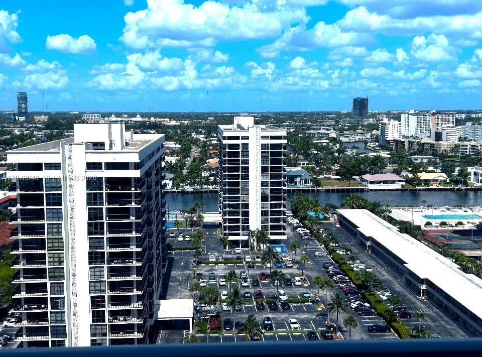 2030 S Ocean Dr 1802 photo 4