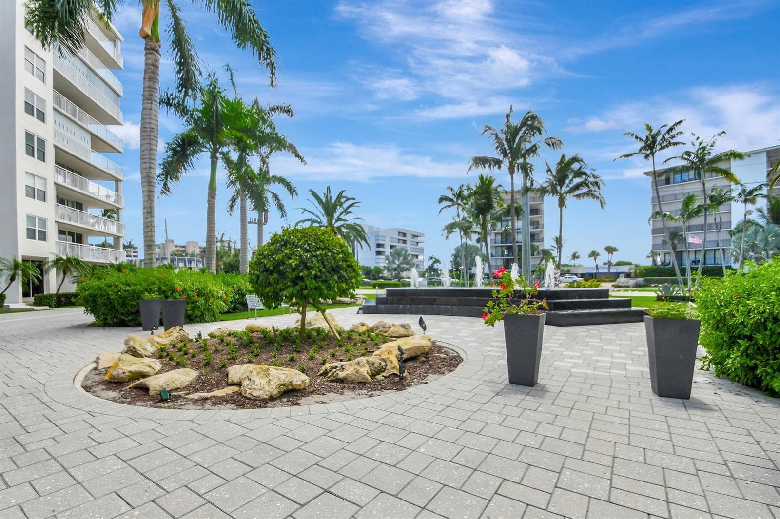 3546 S Ocean Boulevard S 512 photo 1