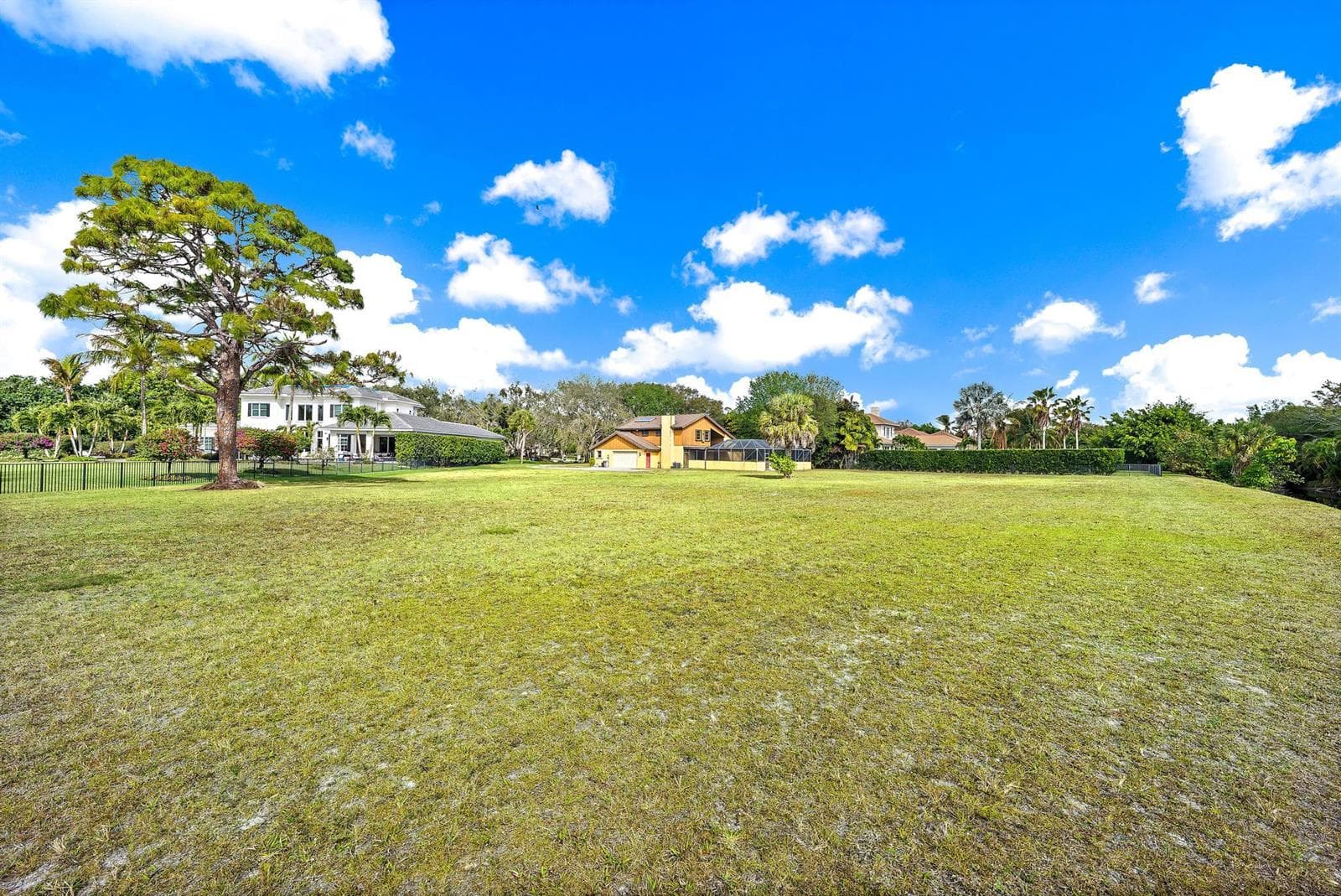 8090 Native Dancer Road E photo 25