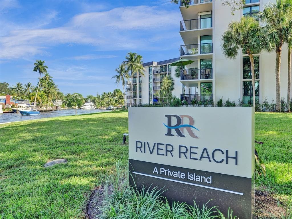 1301 River Reach Drive 201 photo 8