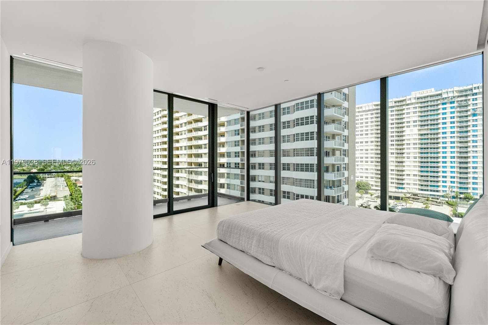 2000 S Ocean Dr 8A photo 9