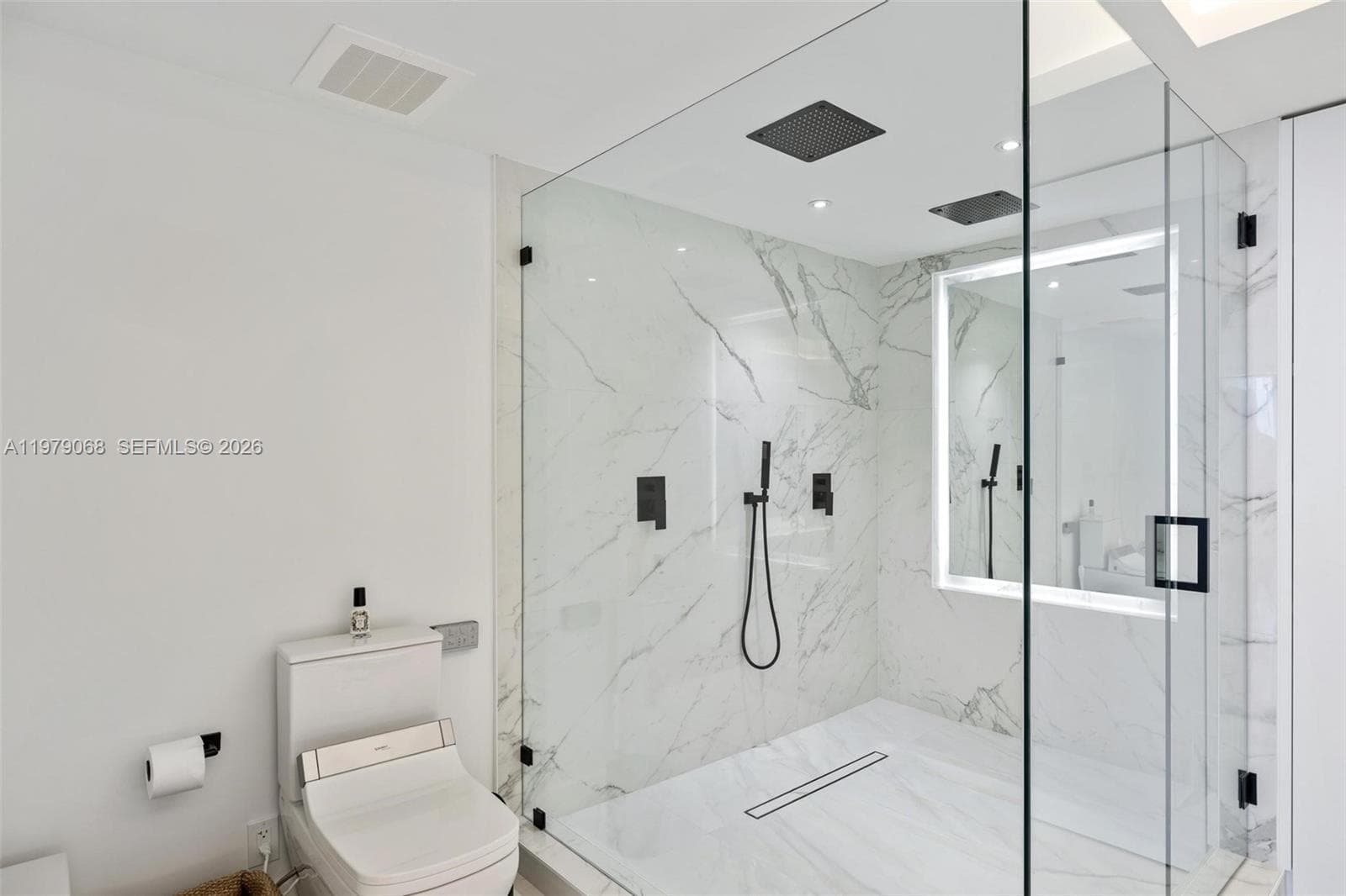 1830 S Ocean Dr 4502 photo 22
