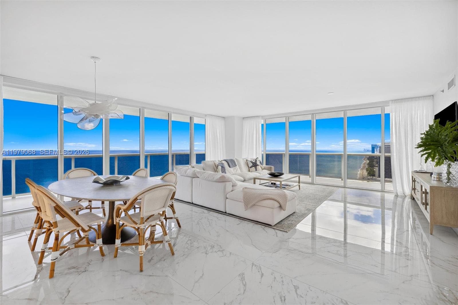 1830 S Ocean Dr 4502 photo 7