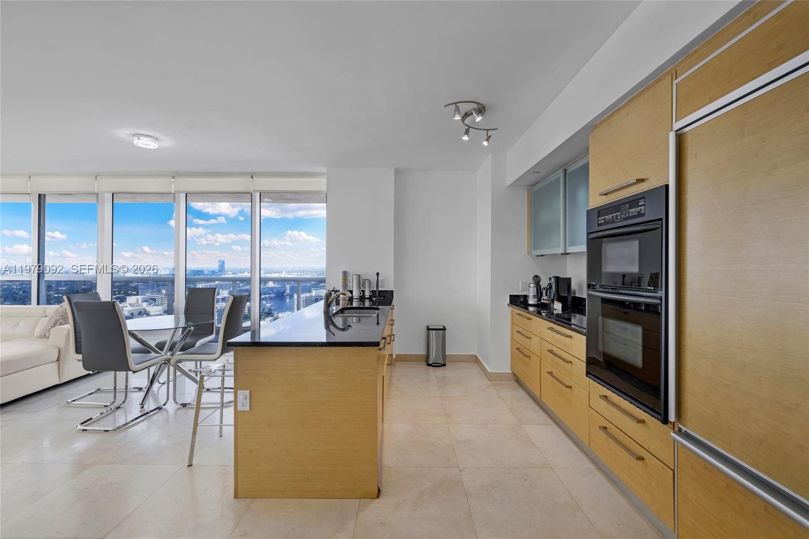 1830 S Ocean Dr 2806 photo 17