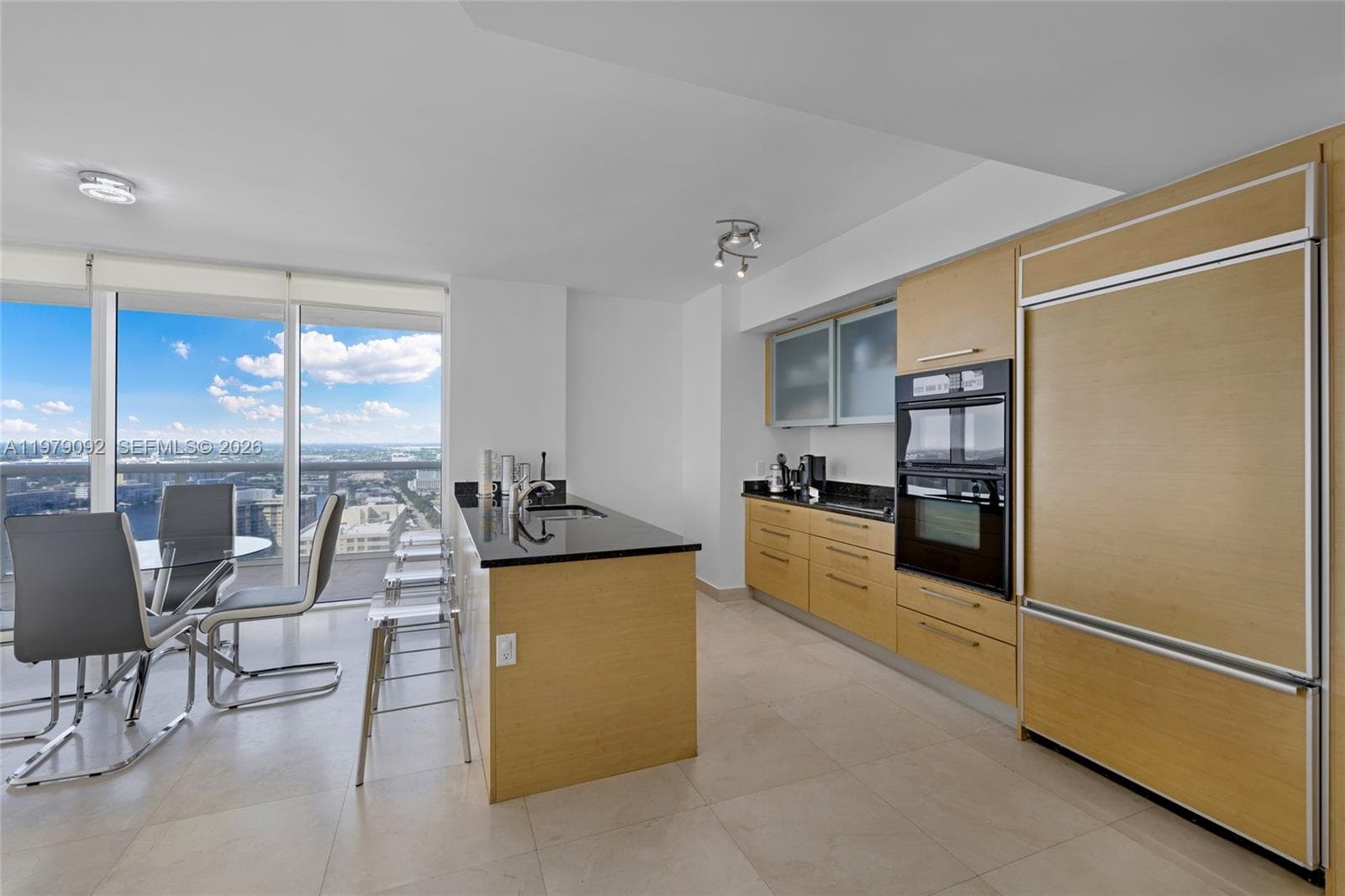 1830 S Ocean Dr 2806 photo 16